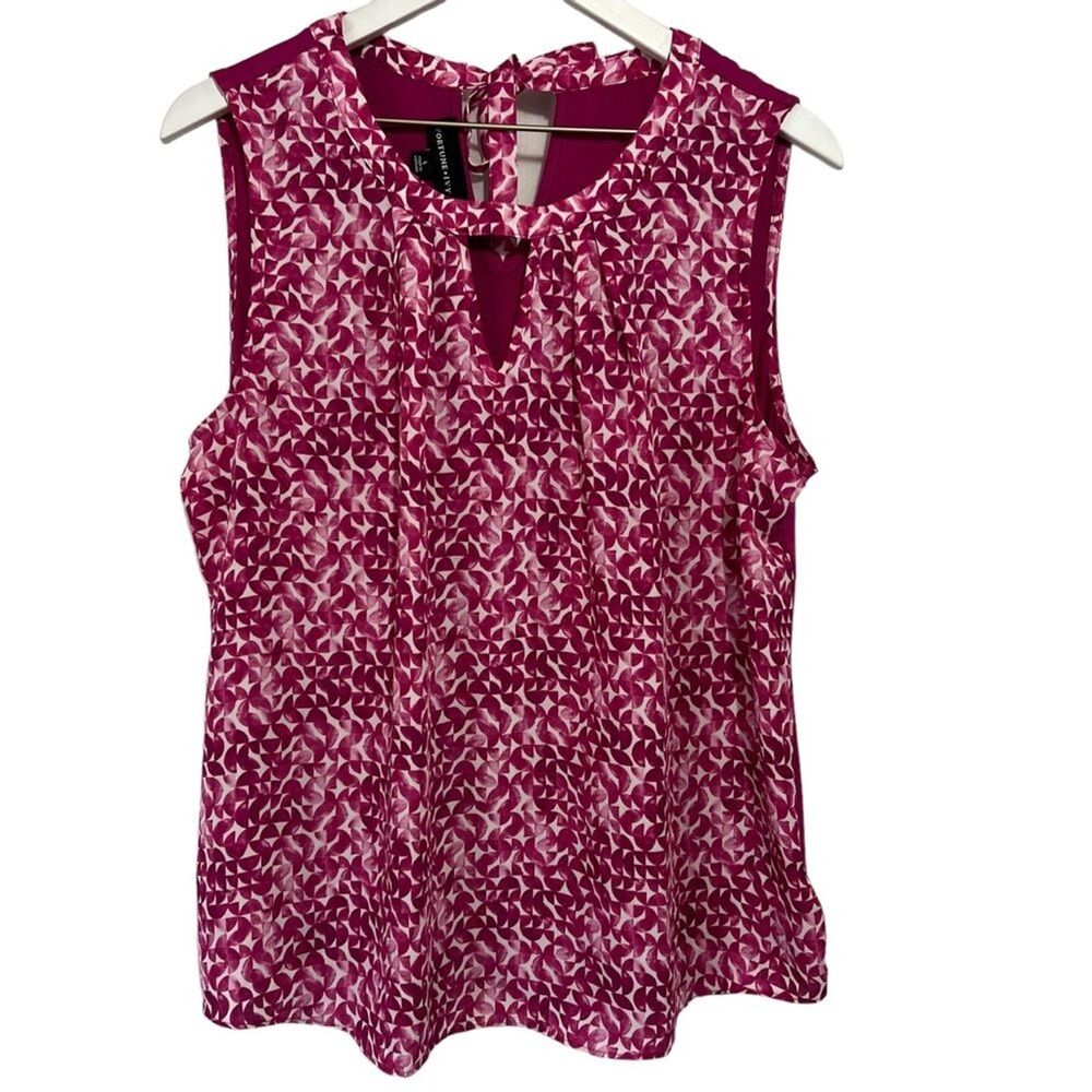 Stitch Fix Fortune & Ivy Mixed Media Sleeveless Blouse size Large Pink Top